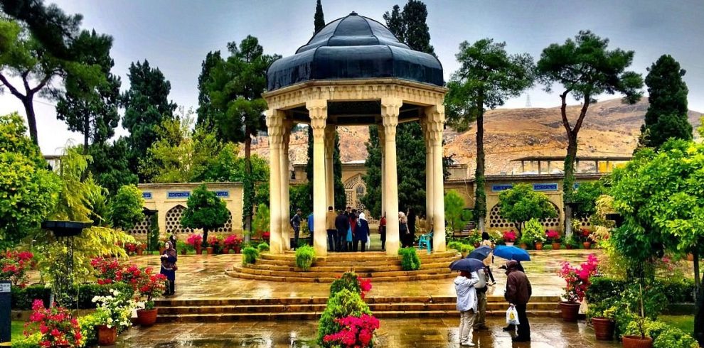 the-tomb-of-hafez-and